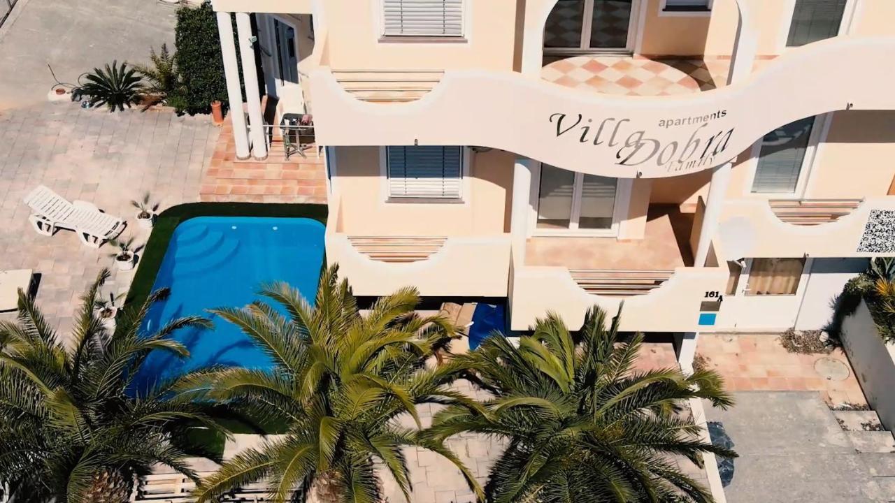 Villa Dobra Family Apartments Vir Buitenkant foto