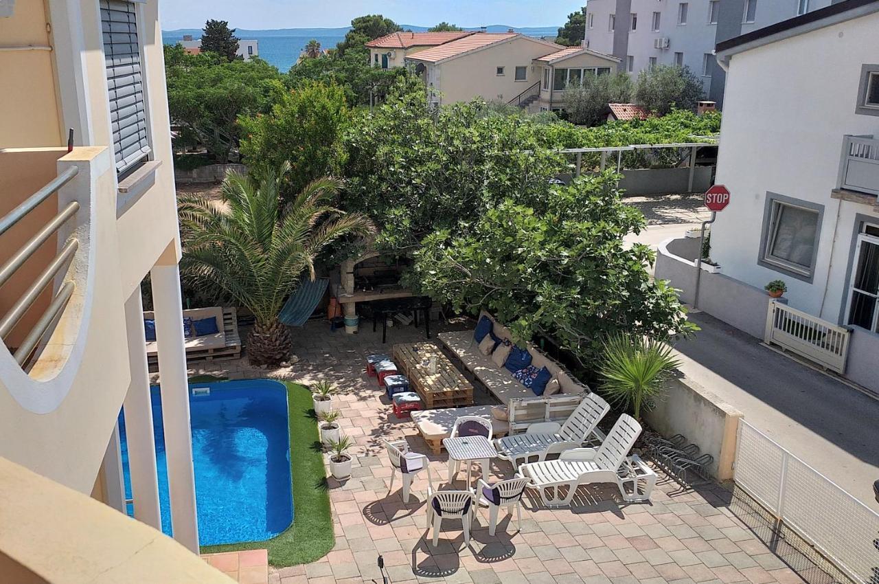 Villa Dobra Family Apartments Vir Buitenkant foto