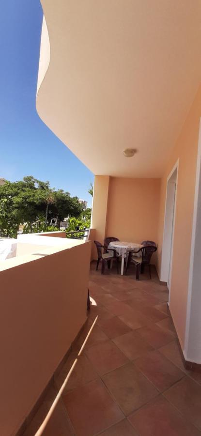 Villa Dobra Family Apartments Vir Buitenkant foto